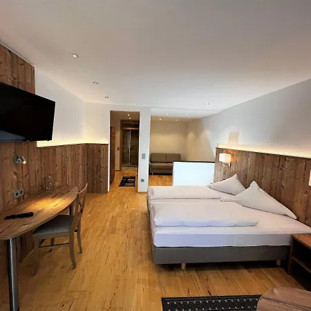 Wildkraeuter-gasthof Linde 3*