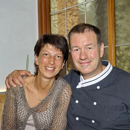 Guest house Wildkraeuter-gasthof Linde Loeffingen