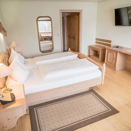 Wildkraeuter-gasthof Linde Guest house