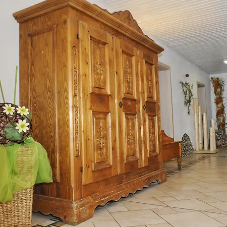 Pensionat Wildkraeuter-gasthof Linde 3*